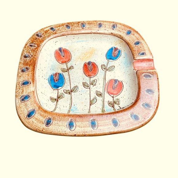 Vintage Modigliani Pezzo Unico
Vintage Italian Pottery Cigar
Ashtray - Picture 2 of 11